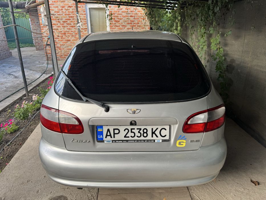 Автомобіль Daewoo Lanos