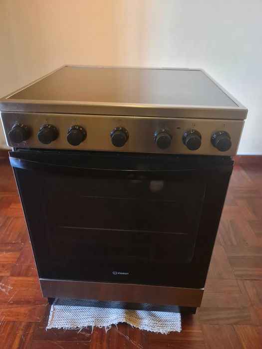Fogão electrico (ainda com garantia)