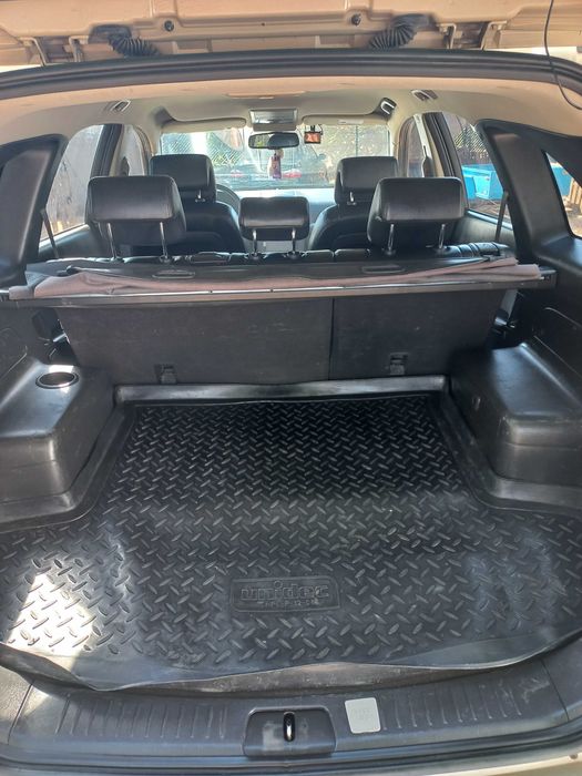 продати авто Chevrolet Captiva