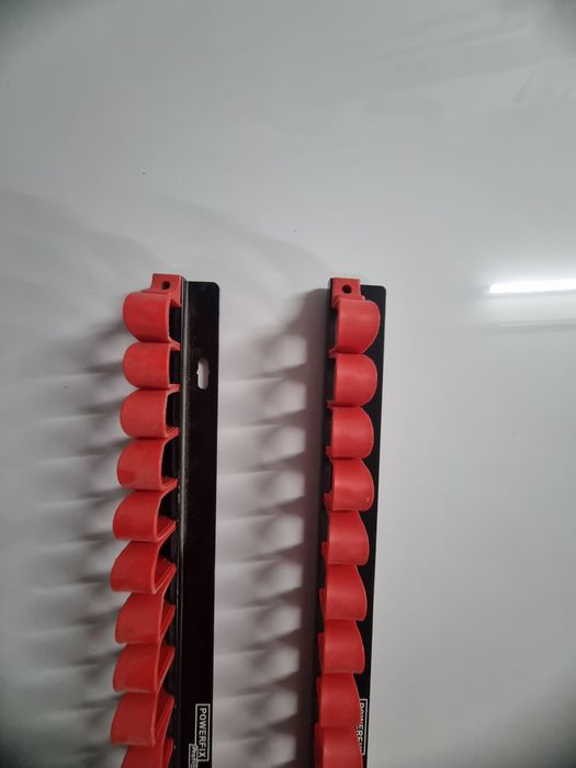 Vendo 2 barras suporte ferramentas