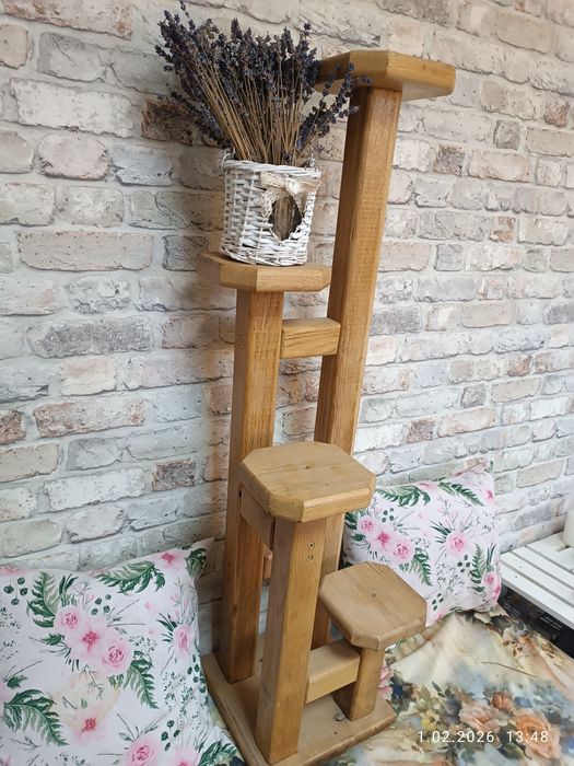 Przepiękny dębowy nowy stojak na kwiaty kwietnik