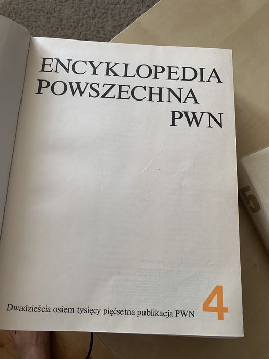 Encyklopedia Powszechna PWN 5 tomowa