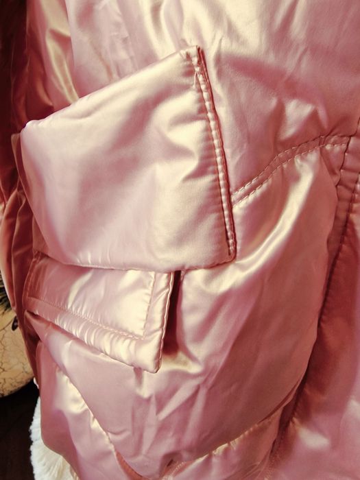 Pikowana ocieplana kurtka damska.