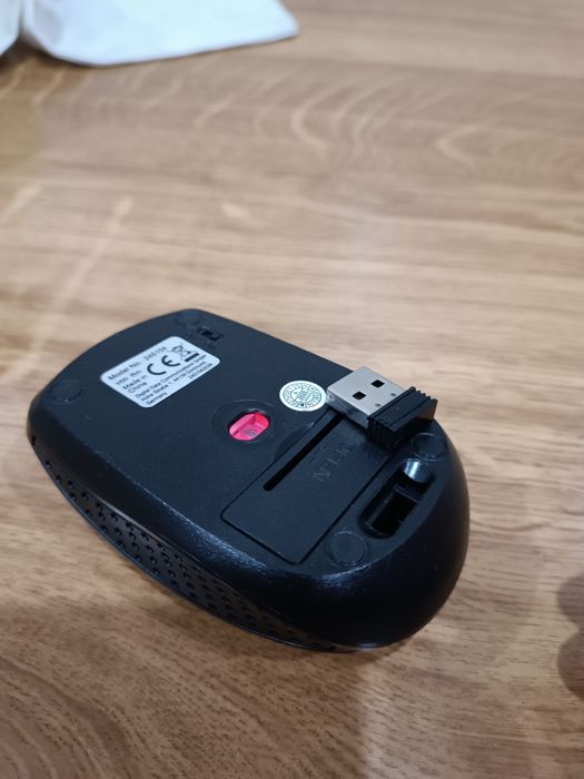 Rato s/fio pequeno em bom estado e a funcionar