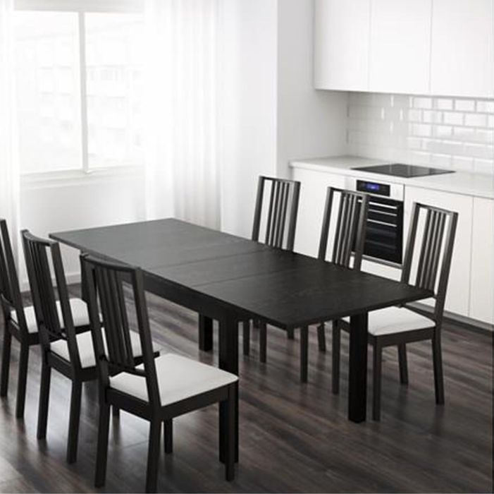 Mesa extensivel + 4 cadeiras como novas