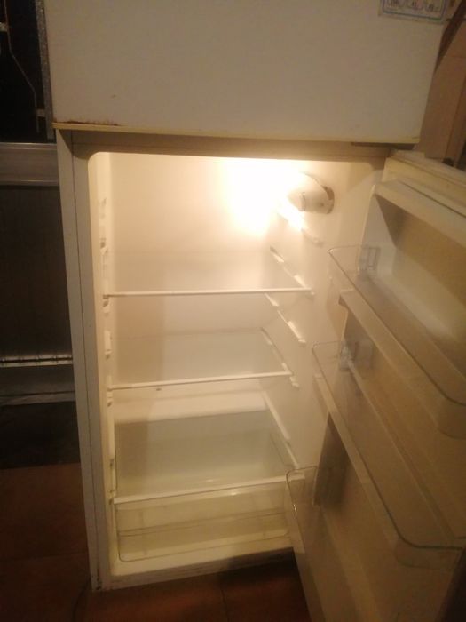 Frigorífico teka em bom estado..