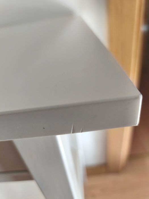 Mesa de cabeceira/apoio IKEA hemnes