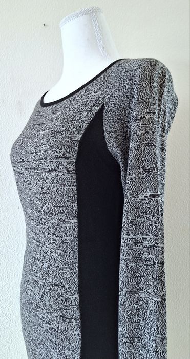 Vestido cinzento e preto (Morgan)