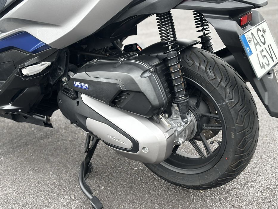 Honda Forza 125cc (poucos kms)