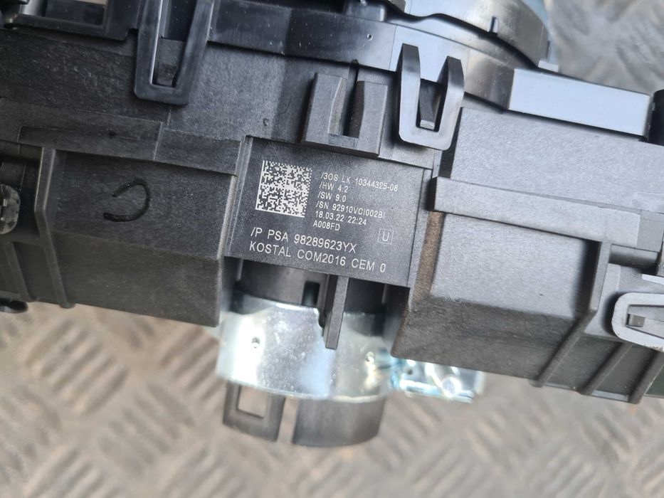 Opel Crossland lift 2022r przełącznik zespolony taśma