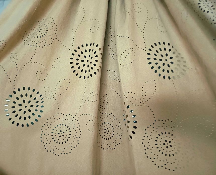 Conjunto de 6 cortinados em tons beje