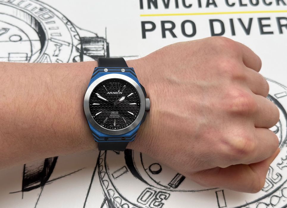 Годинник механічний Aragon DF CARBON Sapphire 43 mm. 200 MT. Automatic