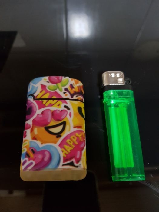 Isqueiros Jet Flame com imagem Happy