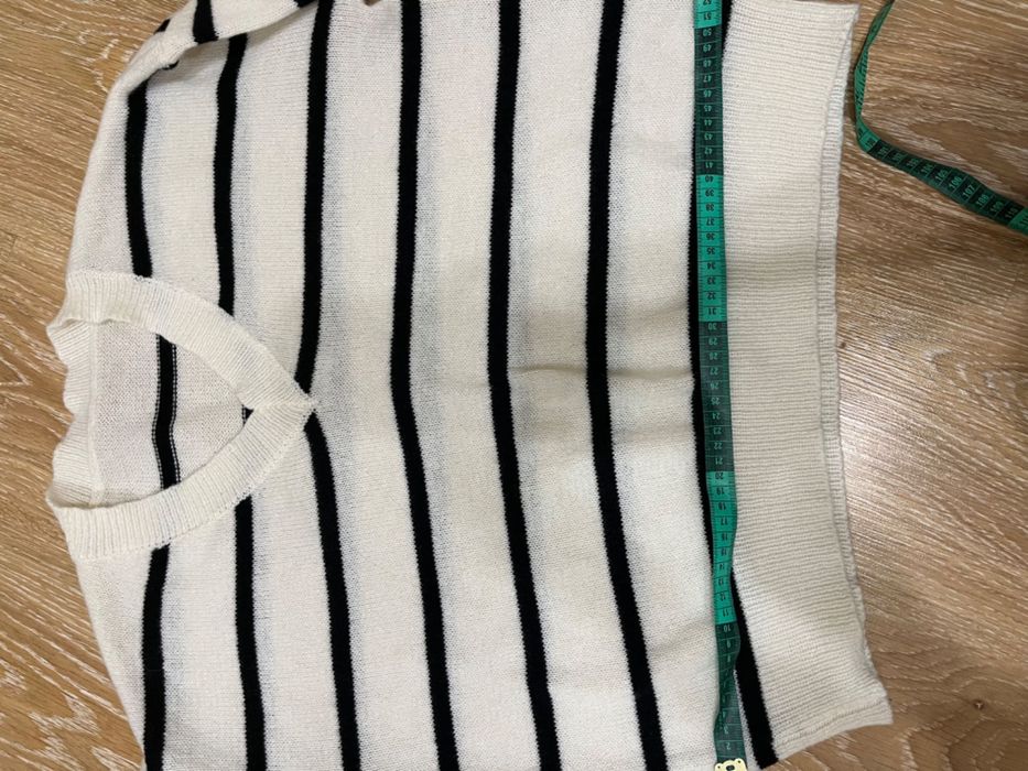 Жіноча кофта в полоску