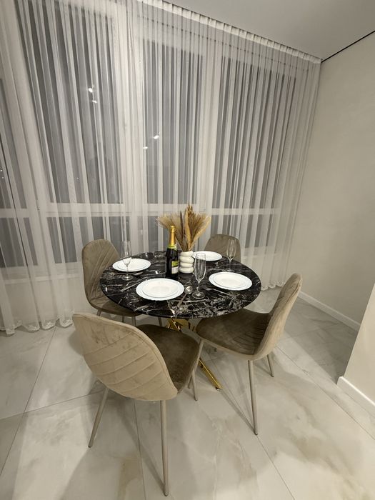 Бізнес- клас квартира в центрі міста “Dream- Park”