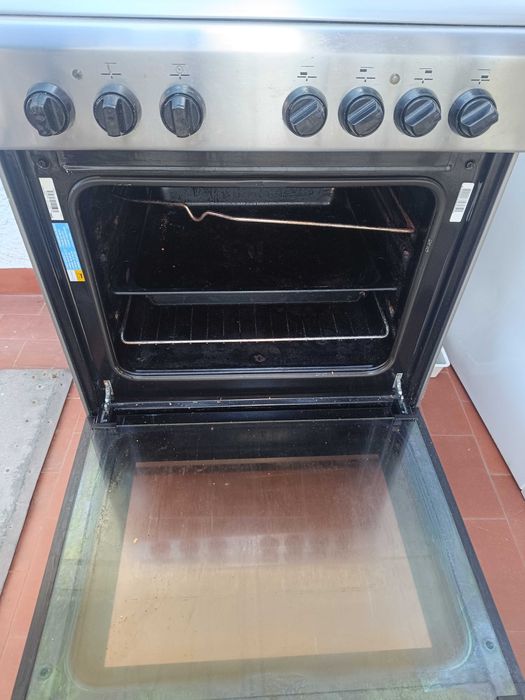 Vendo fogão Indesit