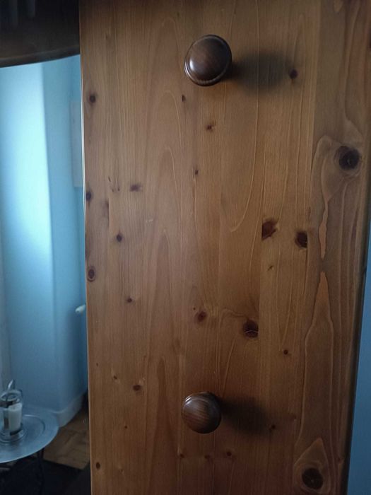 Bengaleiro em Pinho maciço, com luz e espelho