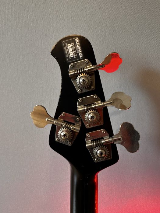 Music Man Sub U.S.A. - gitara basowa