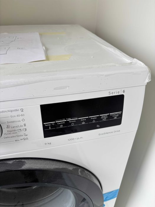 Maquina de Lavar Roupa NOVA Bosch Series 6 9 kg