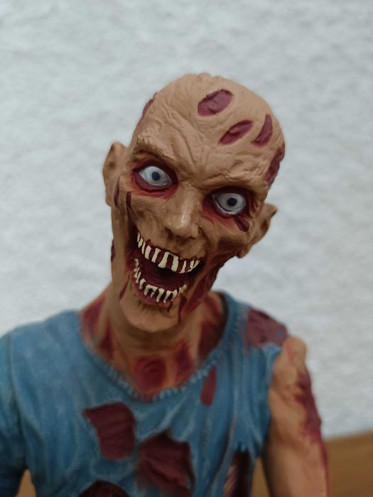 The Walking Dead: Zombie Vinyl Bust Bank 2013 Diamond Select Toys