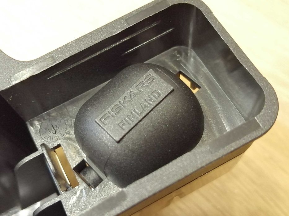 Ostrzałka do noży FISKARS Roll-Sharp rolkowa (Made in