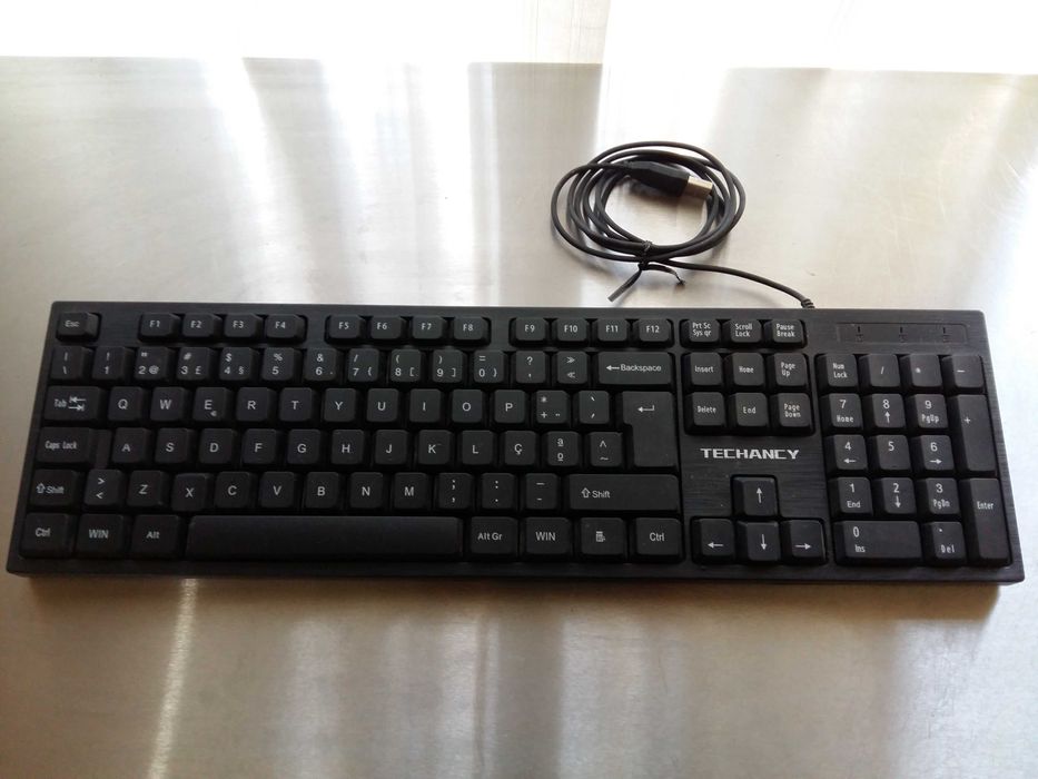 Teclado USB (Techancy) Teclado Tablet / Rato (Asus) - USB