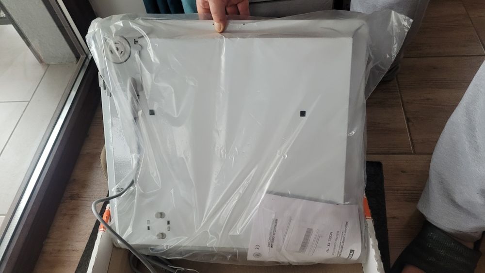 Grzejnik elektryczny łazienkowy 49 cm