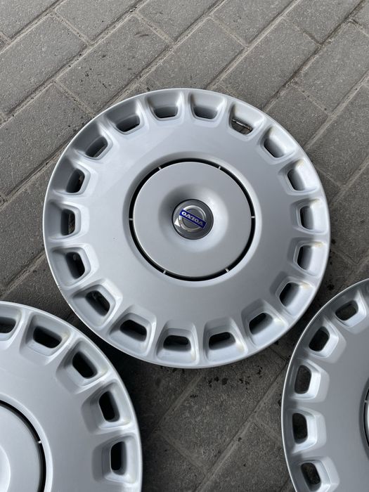 Ковпаки Volvo R16 Вольво