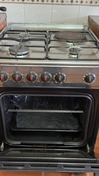 Fogao e maquina louca