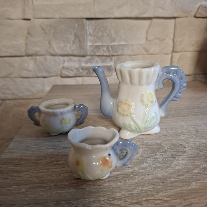 Zestaw miniaturowy PRL z porcelany