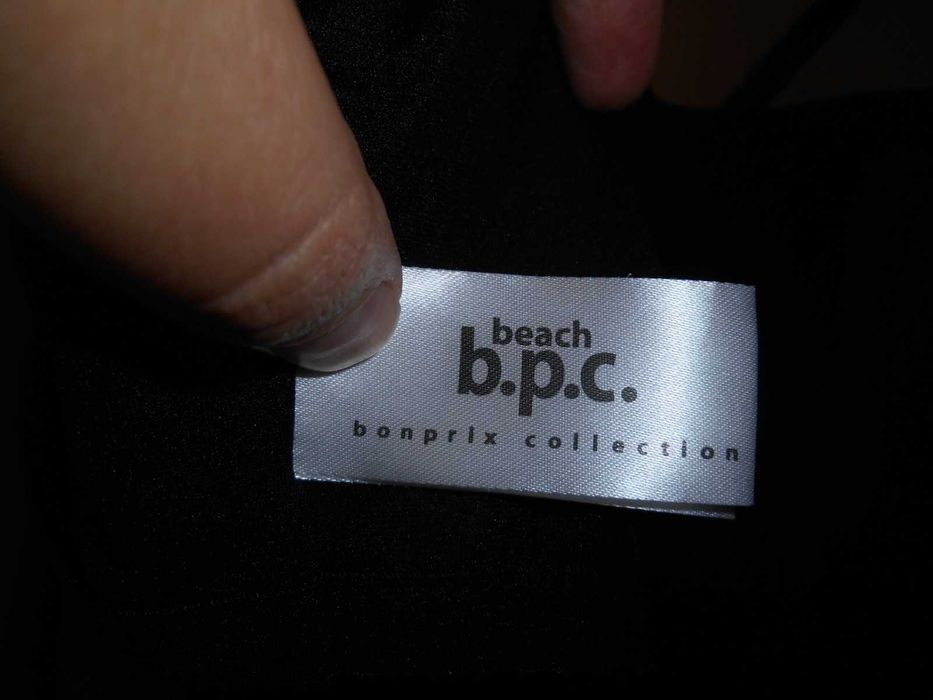 суцільний купальник сукня 54 розмір чорний Бонприкс