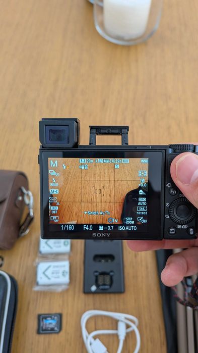 Sony RX100 V + acessórios