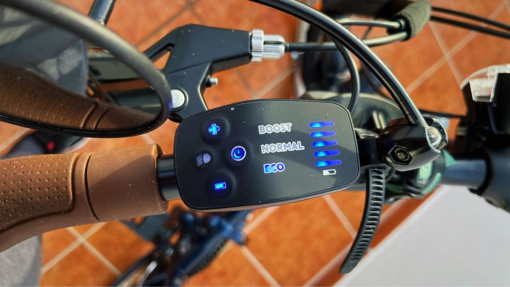 Bicicleta Elétrica dobrável c/ Acessórios (apenas 1 mês de uso)