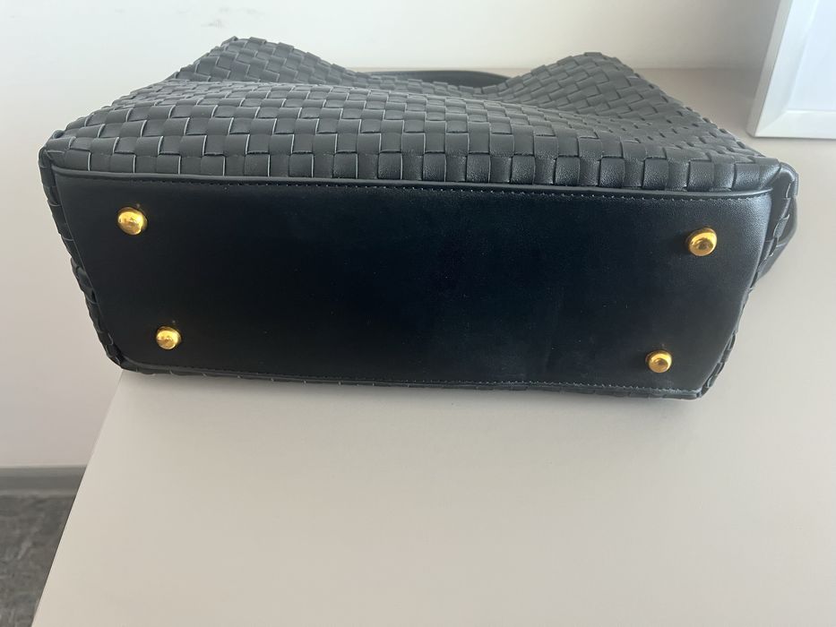 Жіноча сумка кожана Guess
