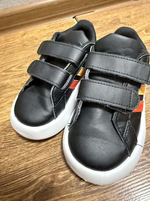 Кросівки adidas 24 розмір