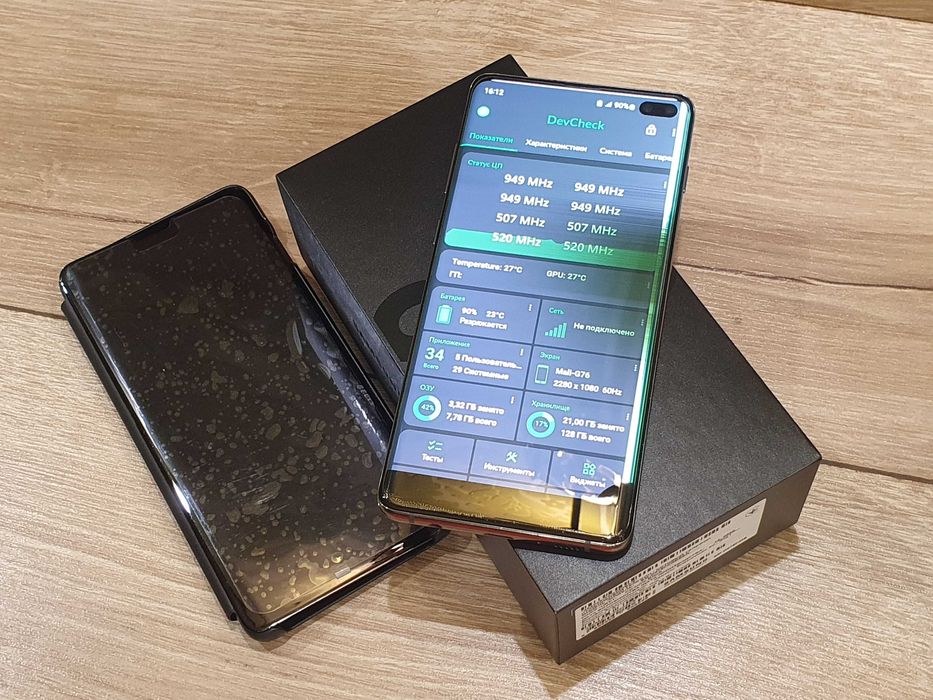 Смартфон Samsung Galaxy S10 Plus 128 Gb