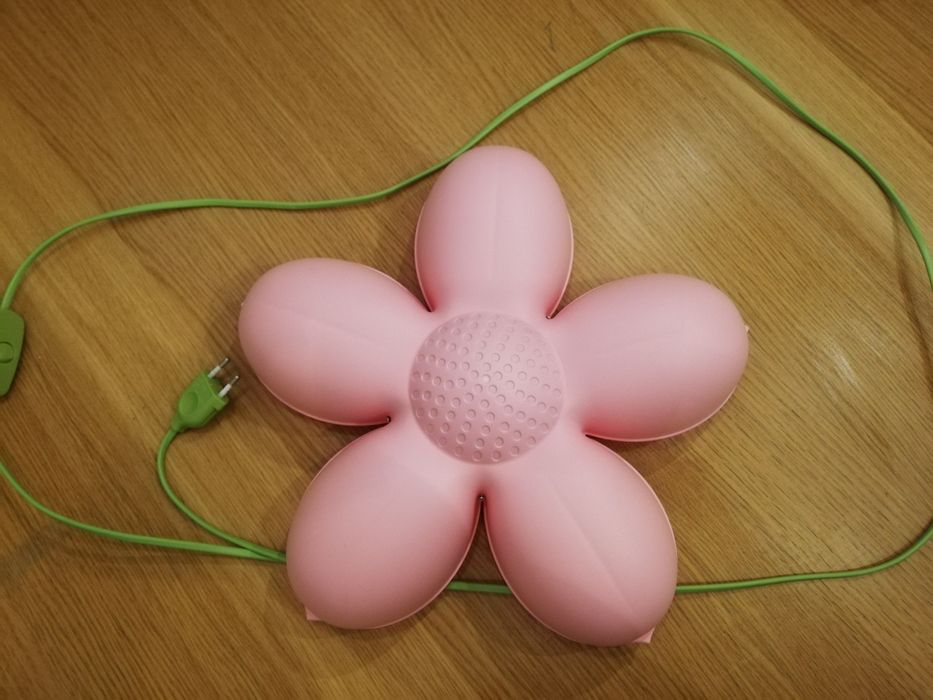 Lampka dziecięca kwiatek ikea smila blomma