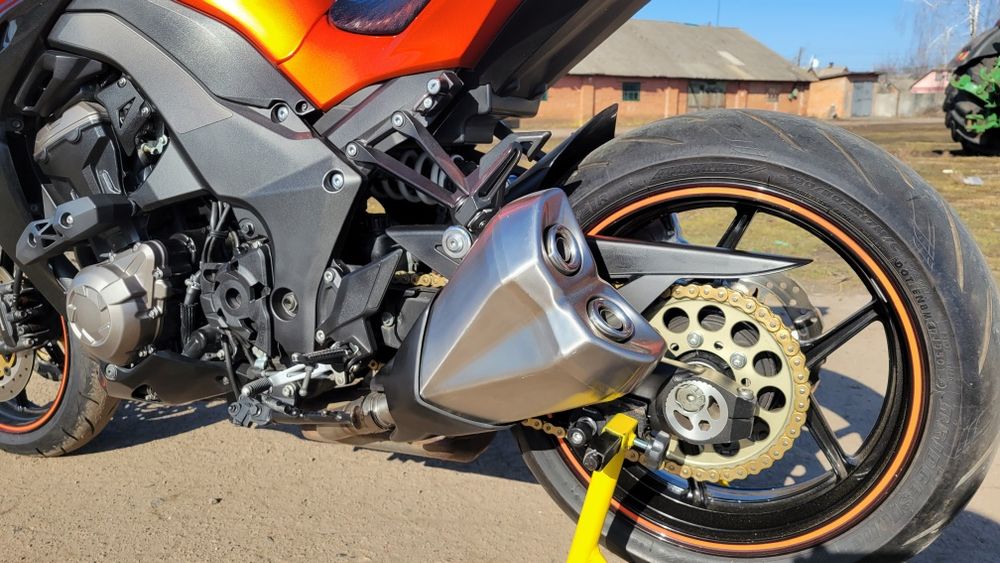 Kawasaki Z1000 2015p.