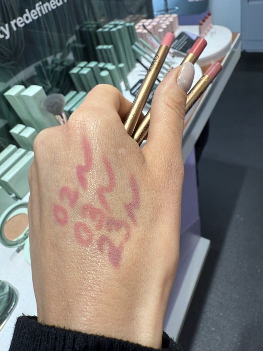 Олівець Kiko creamy colour 02 03 04 05 07 20 21 23