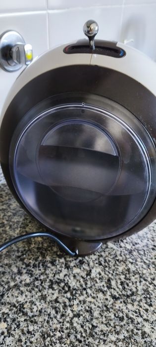 Máquina café Nescafé Doce Gusto