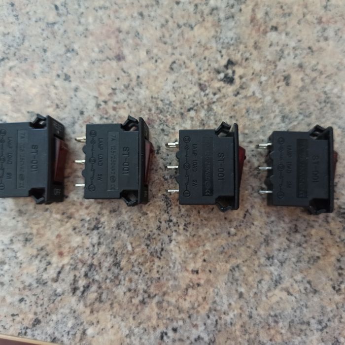 Автоматичний вимикач  ST-001/ 7 А та 5 А