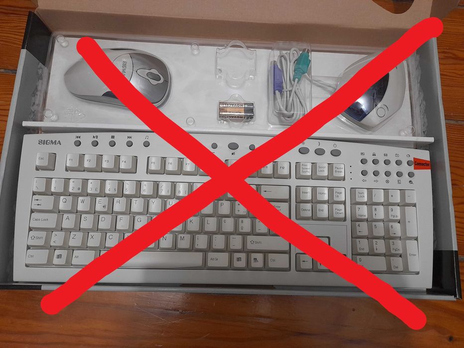 Several computer keyboards (boxed, PS2 connector)64584477234434123