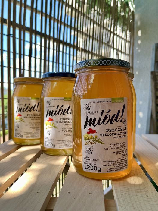 Świeży miód wielokwiatowy