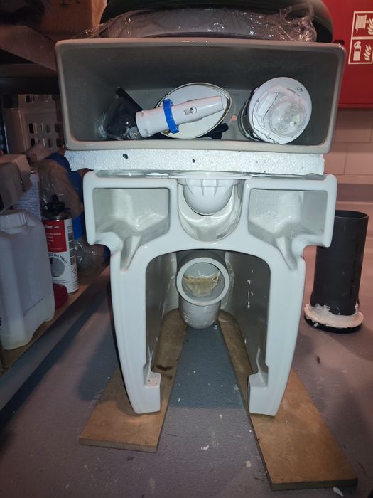 Kompakt Roca WC Rimless