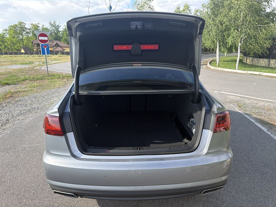 Продам Audi A6 C7 2016 модельного ряда