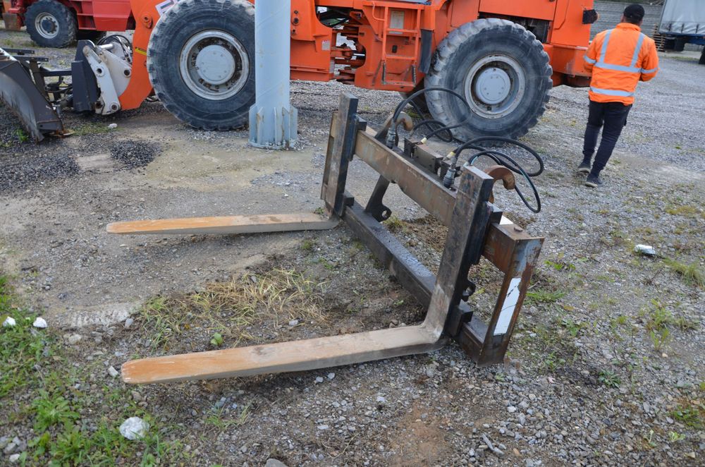 Widły hydrauliczne do ładowarki