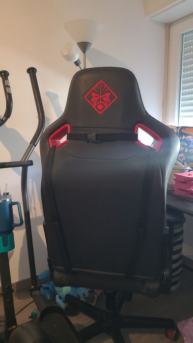 Cadeira Gaming + Mesa