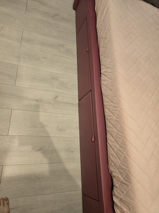 Cama de Casal Estofada com 4 Gavetas de Arrumação (Para colchão 140x190)