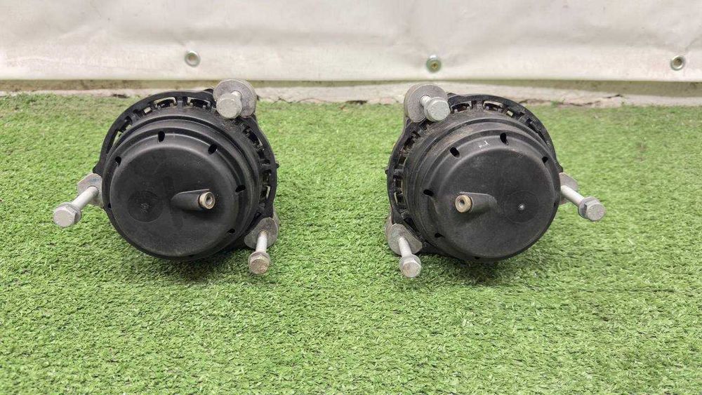 Подушка двигателя BMW G11 G12 G14 G15 G16 опора подушки ліва права