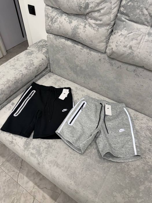 Шорти Nike Tech Fleece Reflective